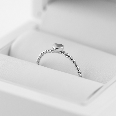 Simple silver ring with tiny heart LUSI