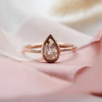 Original engagement ring with salt'n'pepper diamond MARANZA