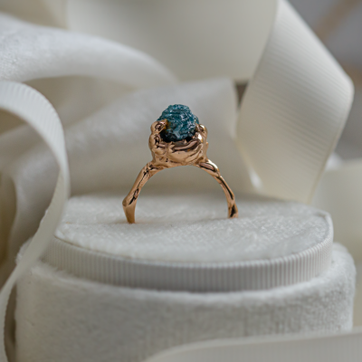 Unusual ring with blue raw diamond MARE