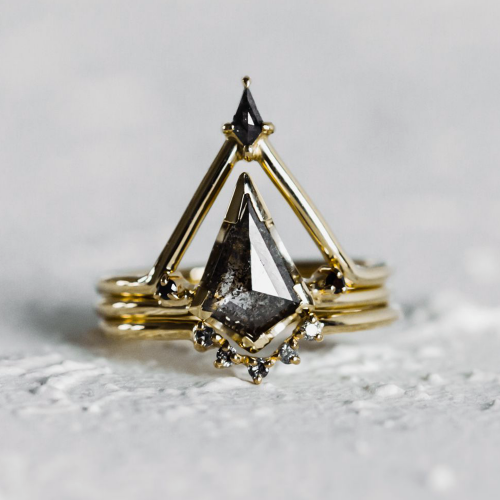 Zásnubní set prstenů se salt'n'pepper diamanty MEGHAN