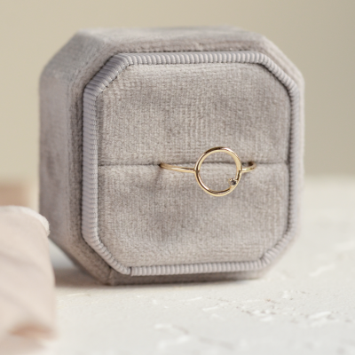 Gold minimalist ring with salt and pepper diamond MERIDA