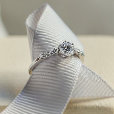 Romantic engagement diamond ring MIZI