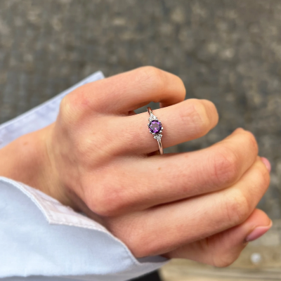 Gold ring with amethyst and diamonds MONNY