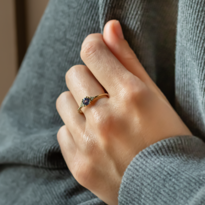 Gold ring with tanzanite and natural diamonds MONNYS