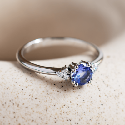 Gold ring with tanzanite and natural diamonds MONNYS