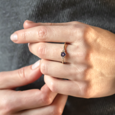 Gold ring with tanzanite and natural diamonds MONNYS