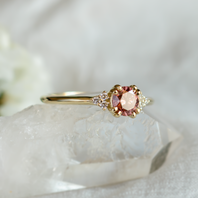 Gold ring with pink lab grown diamond and natural diamonds MONNYX