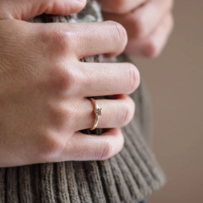 Unusual engagement ring with morganite MORGI