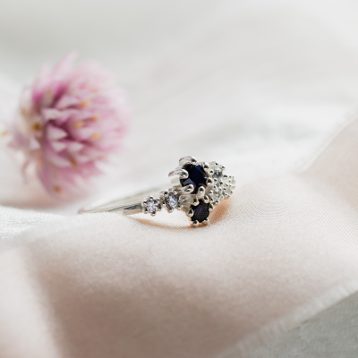 Gold cluster ring with sapphires and diamonds NAUTICA