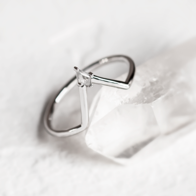 Kite salt and pepper diamond chevron wedding band NELLY