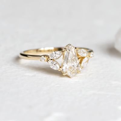 Vintage-style lab grown diamond ring NILIA