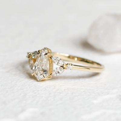 Vintage-style lab grown diamond ring NILIA