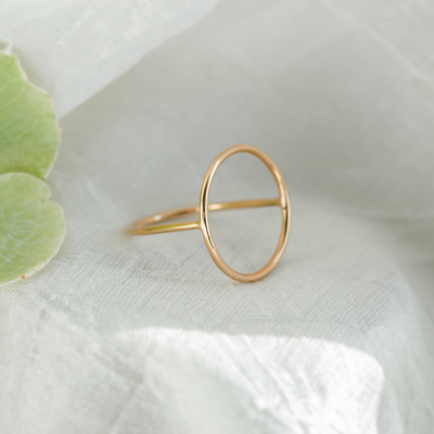 Minimalistický zlatý prsten s kruhem NORE