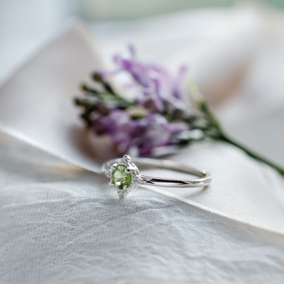 Engagement ring with peridot and diamonds OLIVKA