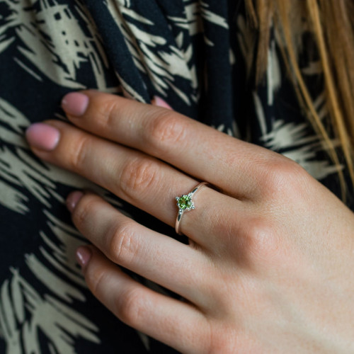 Engagement ring with peridot and diamonds OLIVKA