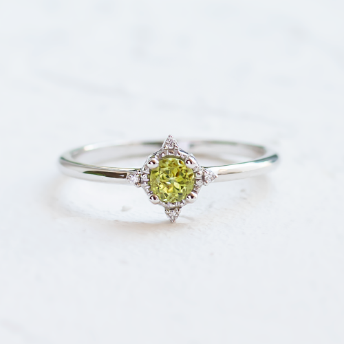 Zásnubní prsten s olivínem a diamanty OLIVKA