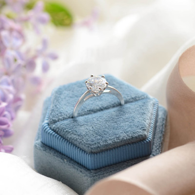 OLLY gold diamond wedding ring