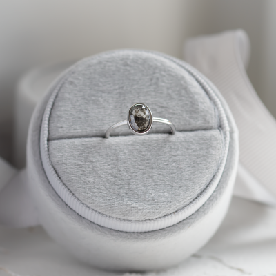 Gold oval salt and pepper diamond ring ONORATO