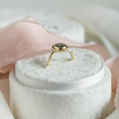 Gold ring in vintage style with salt and pepper diamond OPHELIA