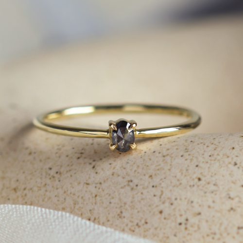 Decent salt'n'pepper diamond ring ORBITAL