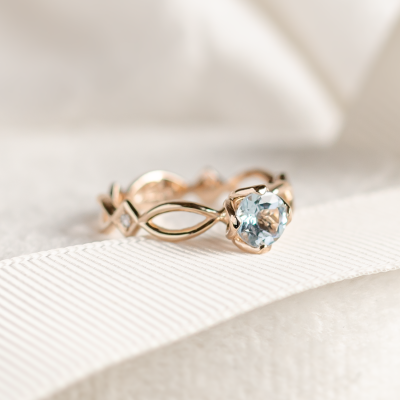 Gold ring with aquamarine and diamonds QUEEN