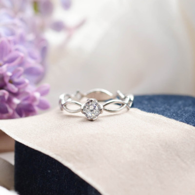 Entwined ring withlab-grown diamond QUEENO