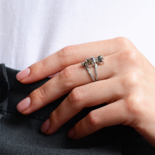 Salt and pepper diamonds in luxury ring RABBIT