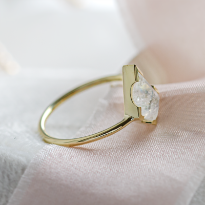 Gold ring with kite moonstone RACQUET