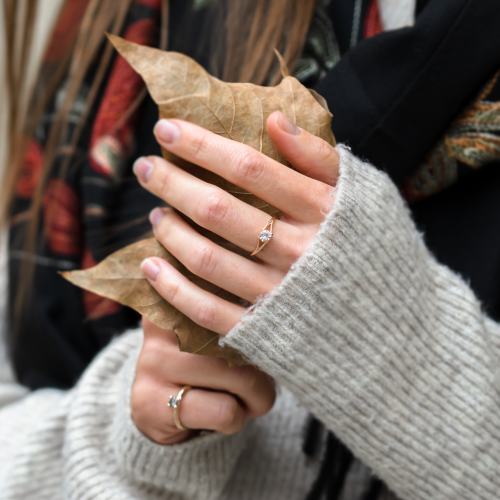 Delicate gold ring with morganite ROSALIS