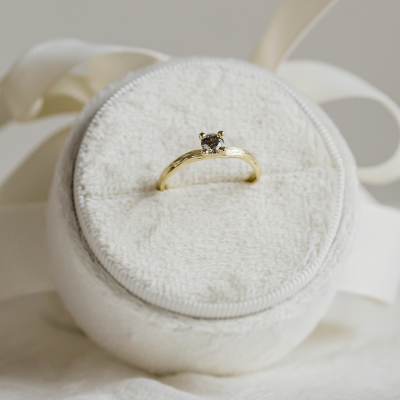 Gold branch ring with salt and pepper diamond ROWYN