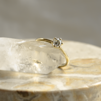 Classic engagement ring with lab-grown diamond STAMO