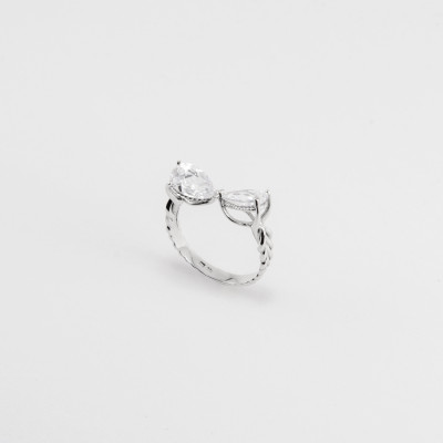 Fantastický stříbrný prsten osazený zirkony SULA