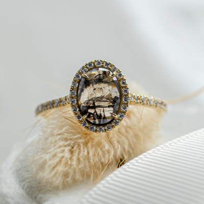 Elegant halo ring with salt and pepper diamonds TANANAI