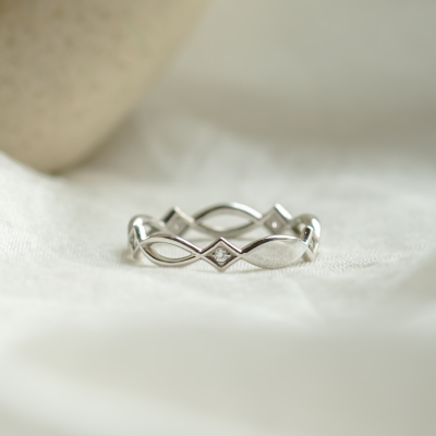 Gold celtic knot ring TARANIS