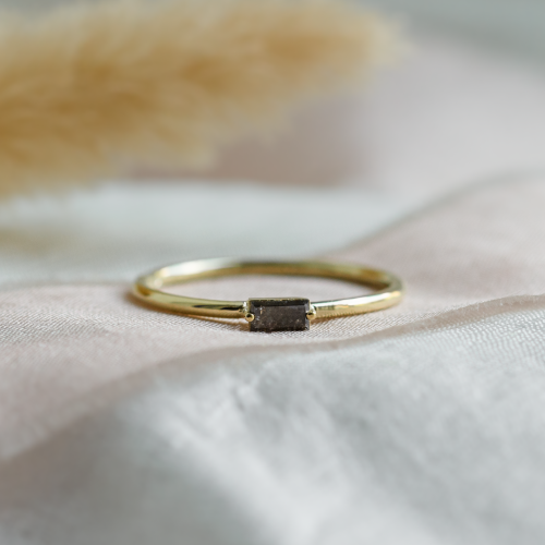 Minimalist ring with baguette salt'n'pepper diamond TASSI