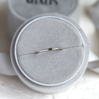 Gold ring with baguette salt'n'pepper diamond TORRE