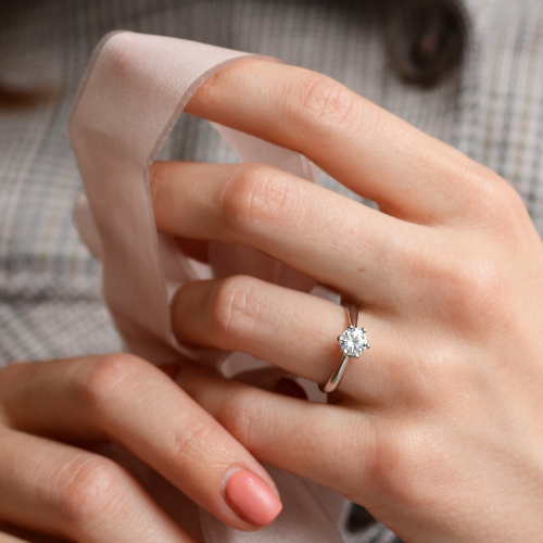 Engagement ring with 0.5ct lab grown diamond TRINIE