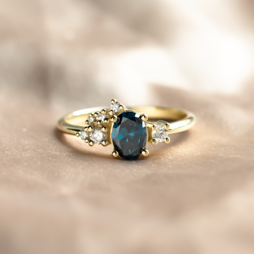 Cluster prsten s modrými a bílými lab grown diamanty VAIANA