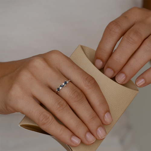 Zlatý prsten se safíry a kulatými diamanty VALLY