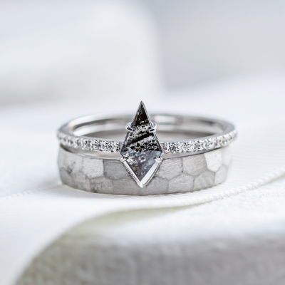Engagement ring with kite salt and pepper diamond ring ZENITH