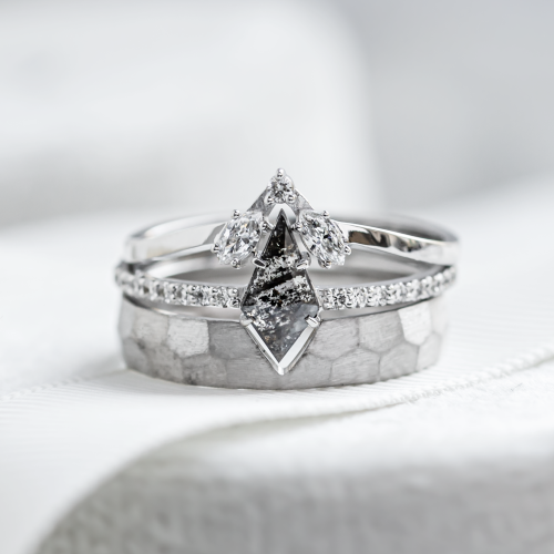 Zásnubní set tří prstenů se salt'n'pepper diamanty ZERIX