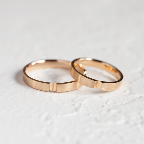 Snubní prsteny se srdcem z bílého zlata ADELIA