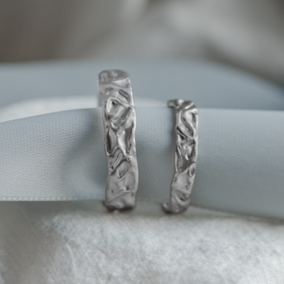 Original wedding rings with organic structure ANJA