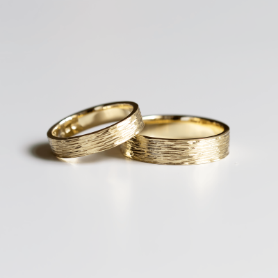 Unusual wedding bands with woodbark surface BRANCH