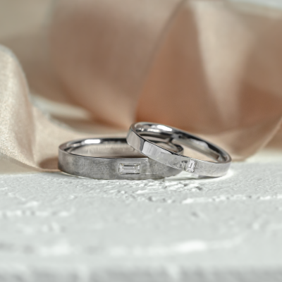 Elegant wedding rings with baguette diamonds BUGGY