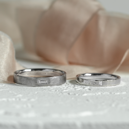 Elegant wedding rings with baguette diamonds BUGGY