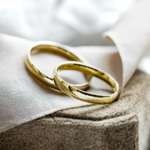 Solid wedding rings made of yellow gold VIRGINIE