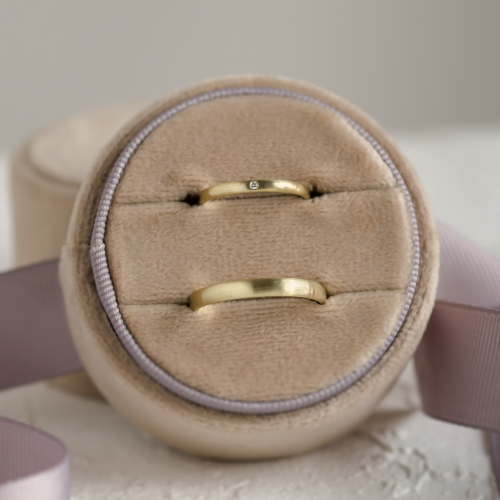 Solid wedding rings made of yellow gold with diamond (mat) ODETTE