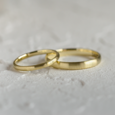 Komfortní snubní prsteny ze žlutého zlata (matné) MICHIGAN