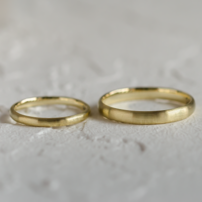 Solid wedding rings made of yellow gold (mat) MICHIGAN